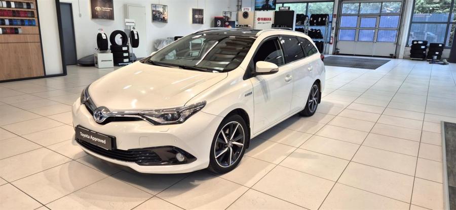 Toyota Auris Touring Sports 1,8 Hybrid Style 2017 110000km, Auto-Jeni Oy, Pieksämäki, 16900€